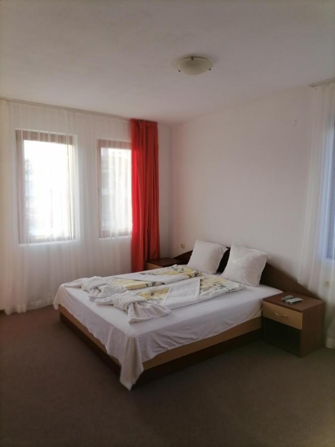 Ivet Guest House Obzor Exterior photo